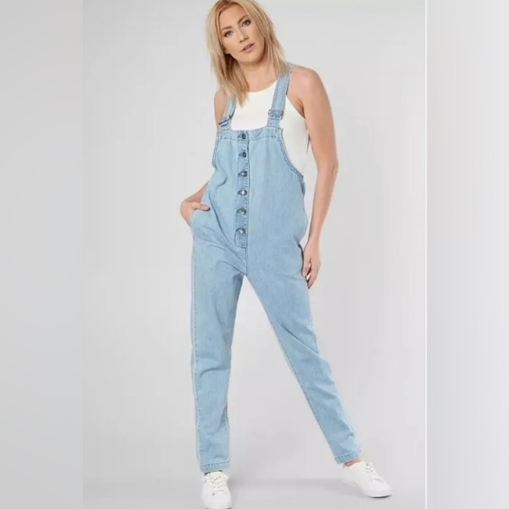 Billabong Womens denim “sun seeker overalls”